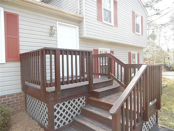 3rd image of 617 Royal Crescent Dr