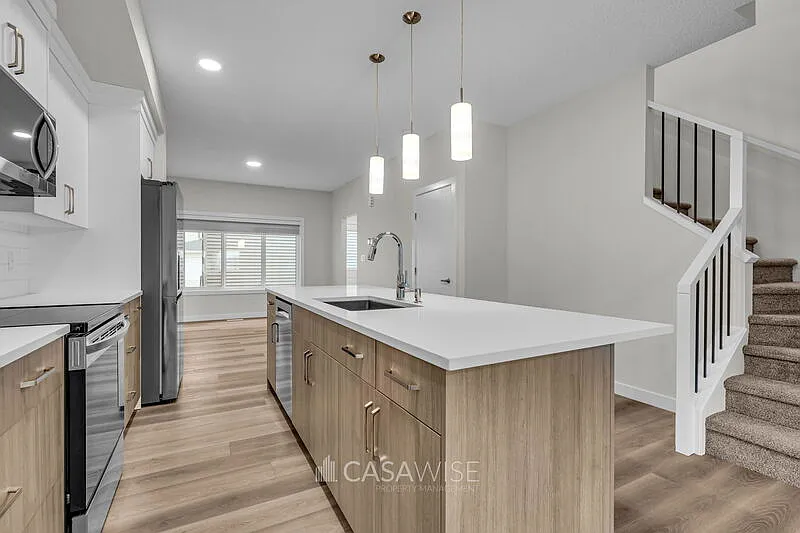 3 bed, 2.5 bath, 1440 sqft, $2,225 — Photo 1