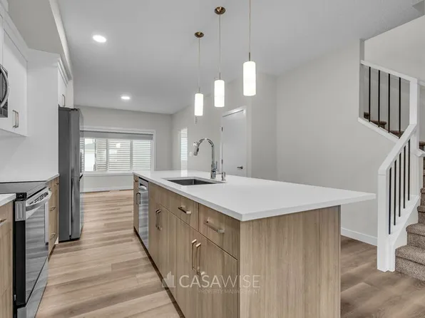 1077 Berg Pl, Leduc, AB