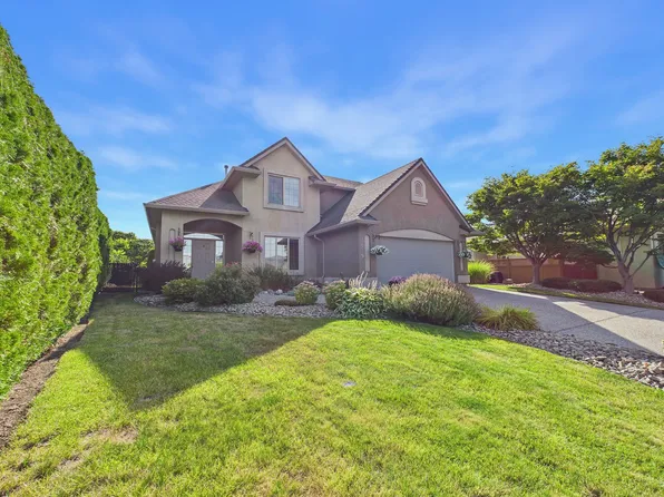 3439 Ridge Blvd, West Kelowna, BC V4T 2V6