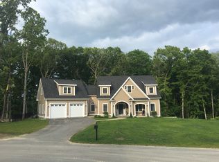 12 Abbey Rd, Merrimac, MA 01860