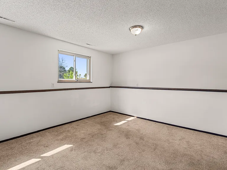 5916 Wolf Creek Pl — Photo 19