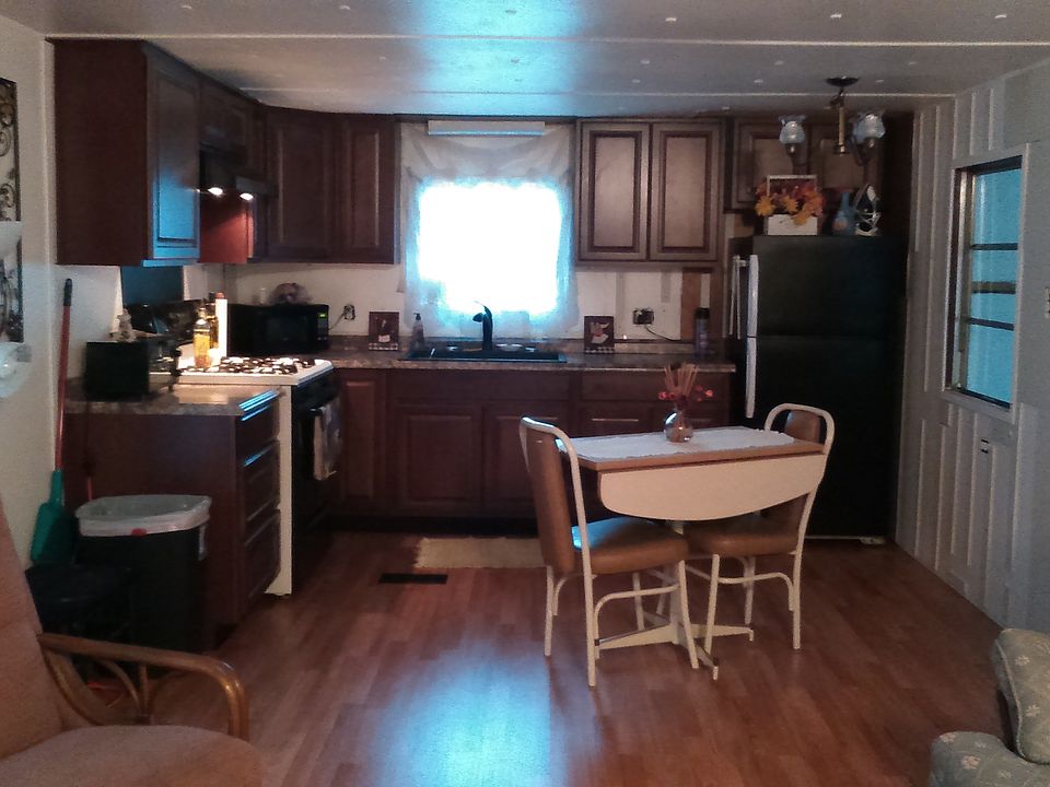 2nd image of 309 6th Ave