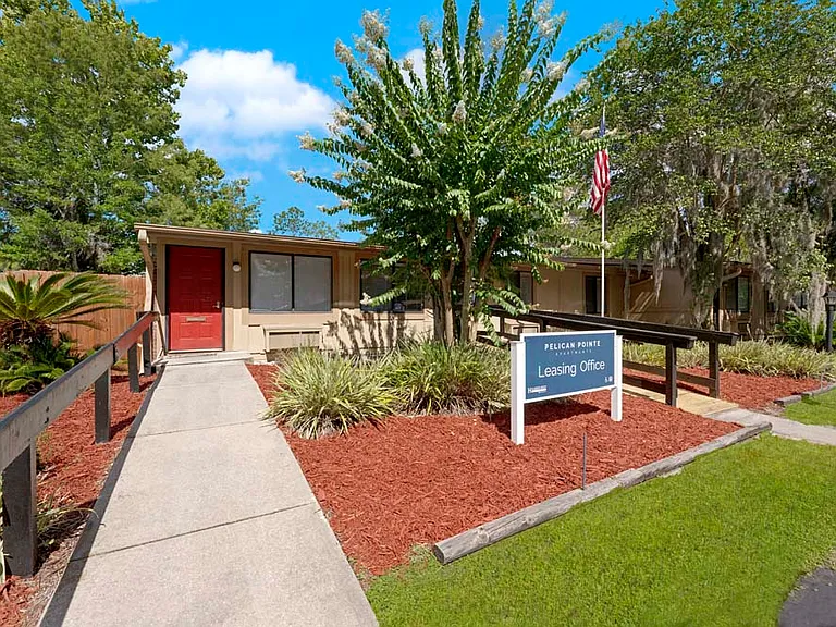 Pelican Pointe — Photo 14