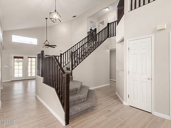 2nd image of 10706 N Sand Canyon Pl