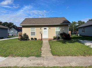 765 Condit St, Wood River, IL 62095