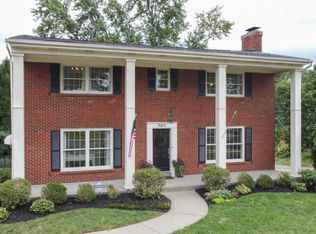 9400 Tiverton Way, Rolling Hills, KY 40242