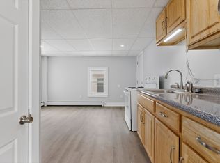 19 Riverbank Ct, Springvale, ME 04083