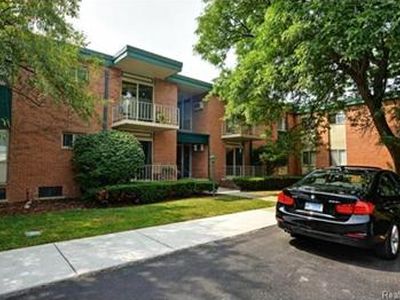 1924 Axtell Rd Unit 3, Troy, MI, 48084