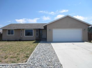 2445 Canyon Hills Dr, East Wenatchee, WA 98802