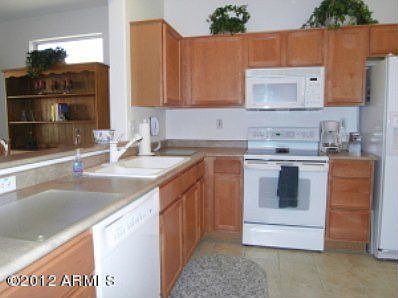4th image of 18225 N Avalon Ln
