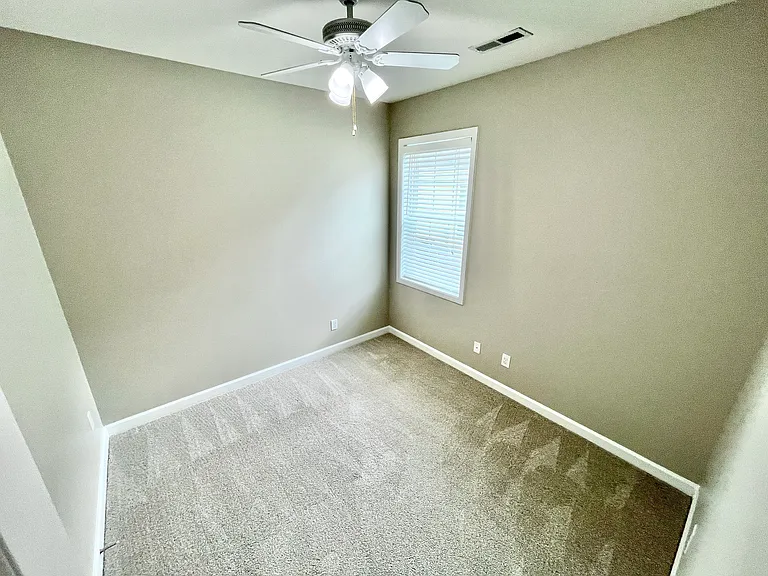 2456 Birch View Dr — Photo 32