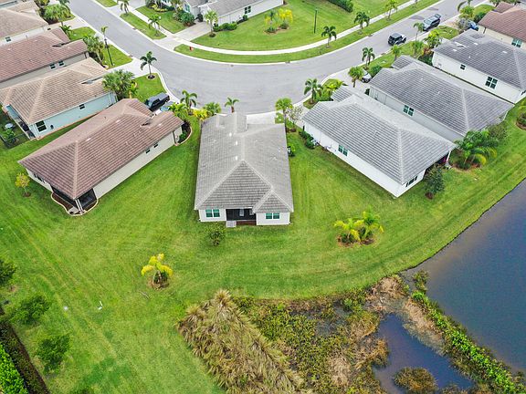 4th image of 12079 SW Jasper Lake Way