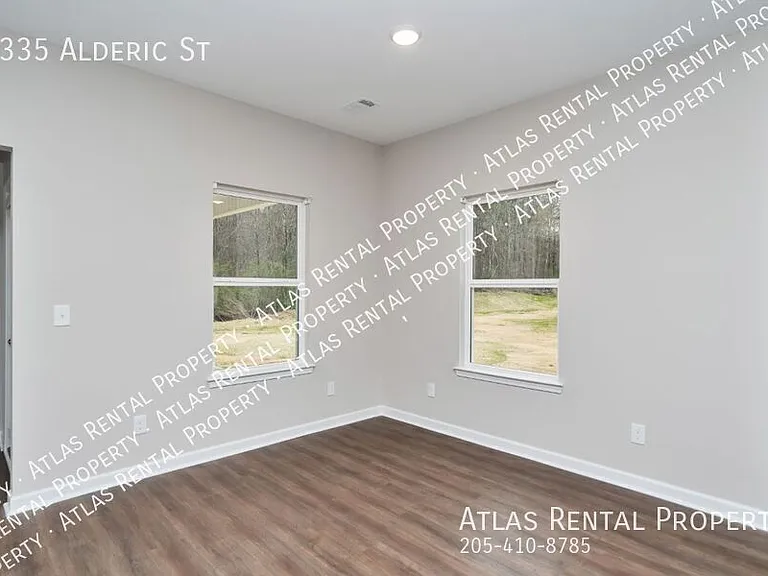 4335 Alderic St — Photo 9