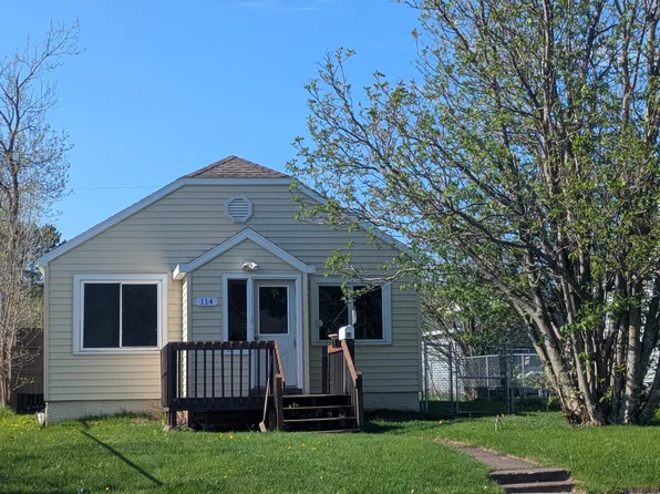 114 3rd St, Proctor, MN 55810