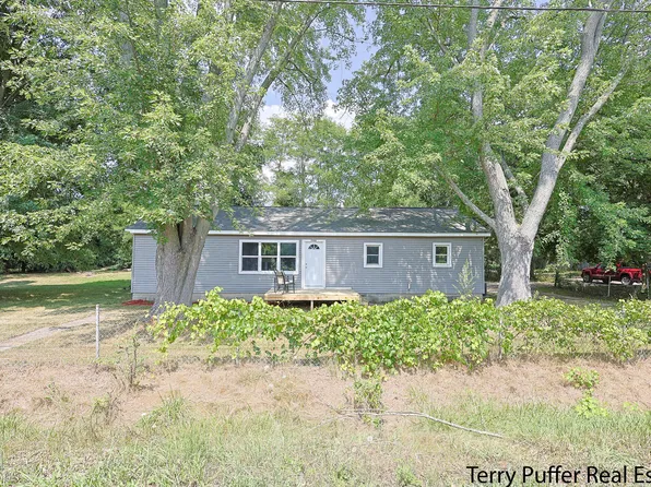 2990 Violet Ave, Muskegon, MI 49442