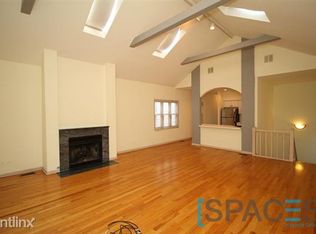 1229 W Roscoe St APT 3, Chicago, IL 60657