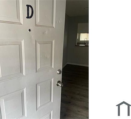 2nd image of 18 N 27th St #D