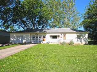 4005 N Cowgill Ave, Decatur, IL 62526