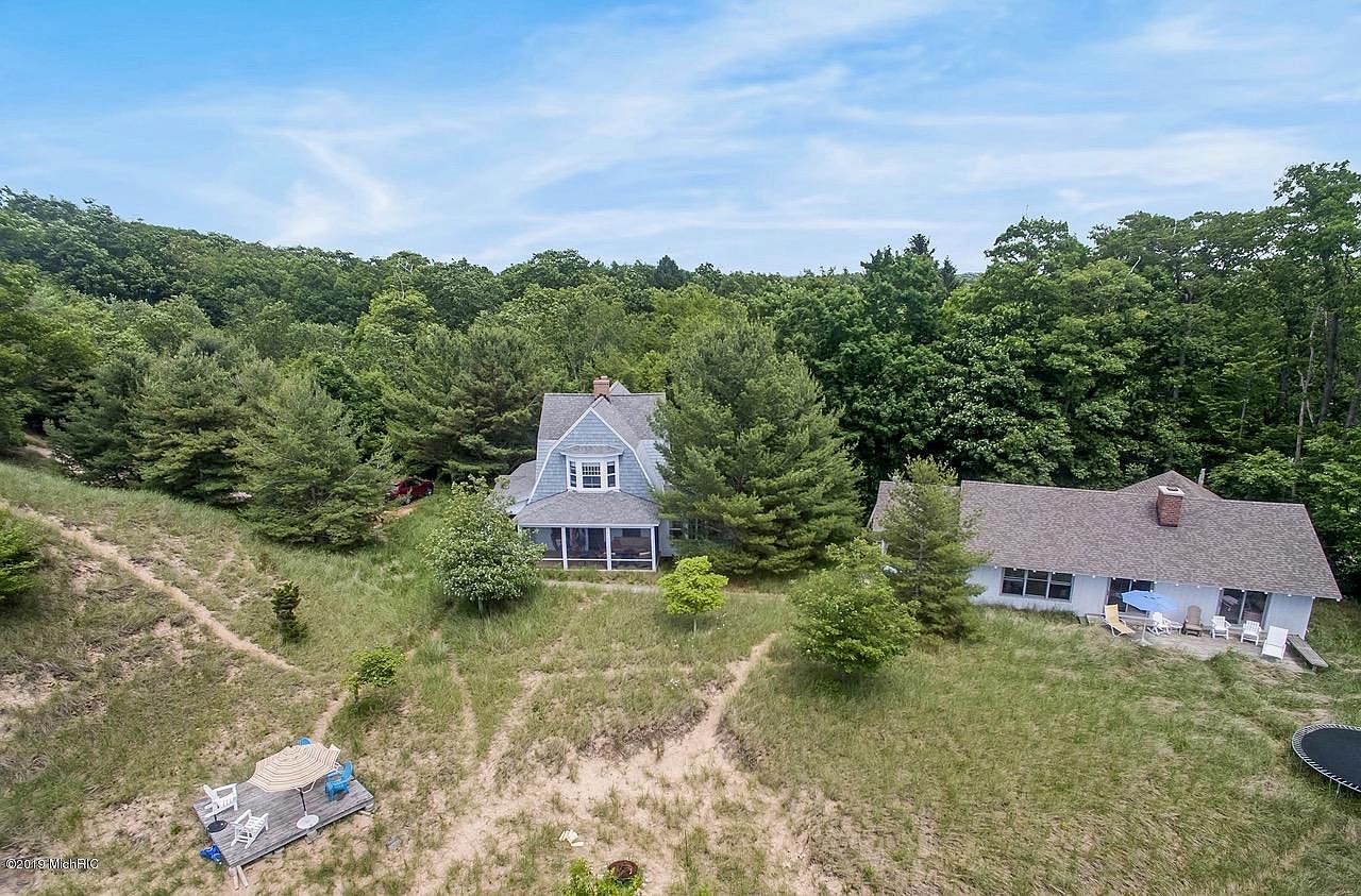 5391 Scenic Dr, Whitehall, MI 49461 Zillow