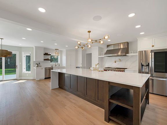 2nd image of 2485 Van View Ct