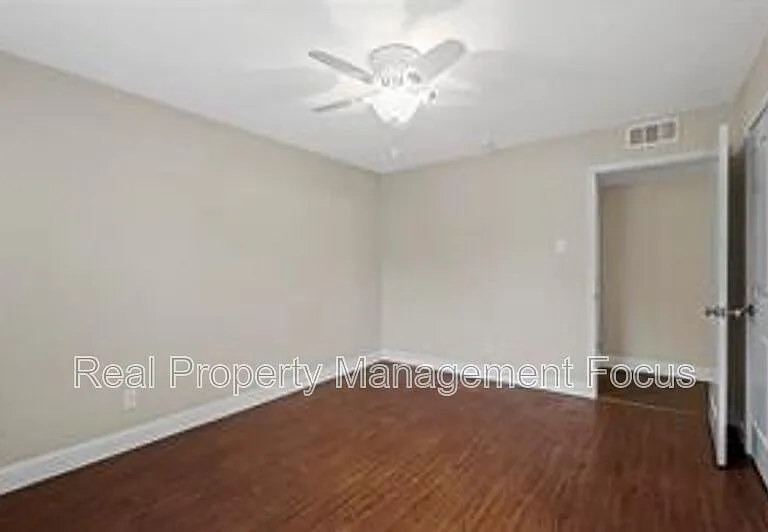 14722 Overview Dr — Photo 35