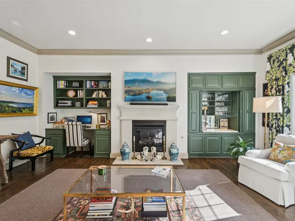 2705 Welborn St, Dallas, TX 75219