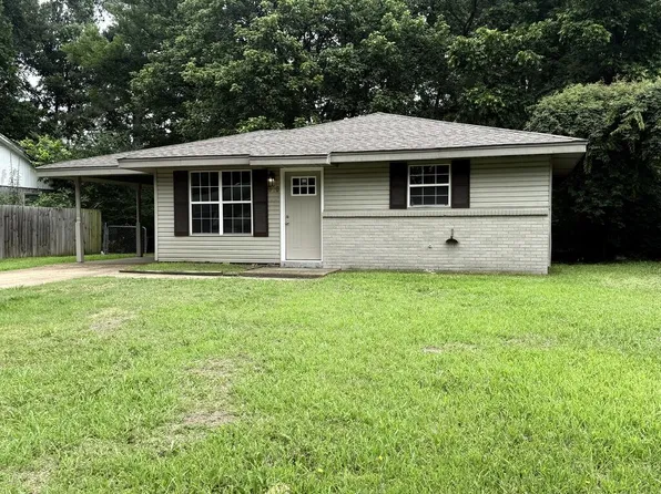616 Dover Rd, West Memphis, AR 72301