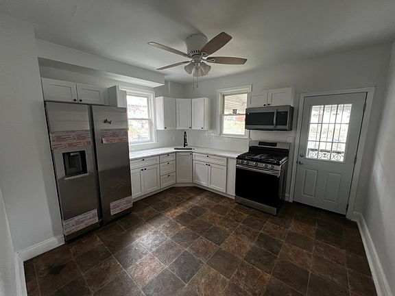 5th image of 4008 Colborne Rd