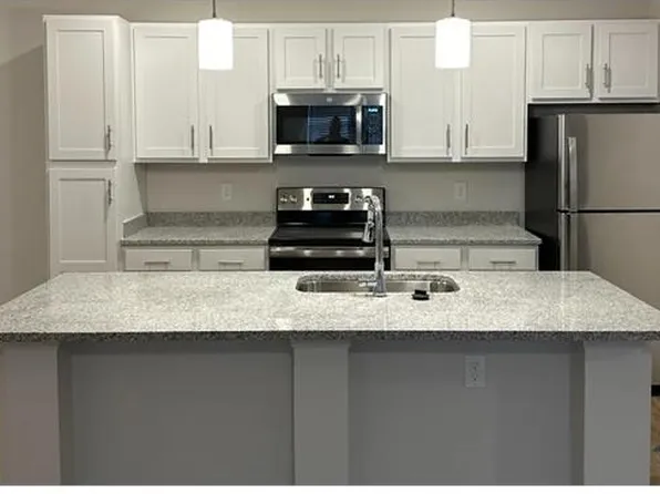 2321 NE 3rd St, Ocala, FL 34470