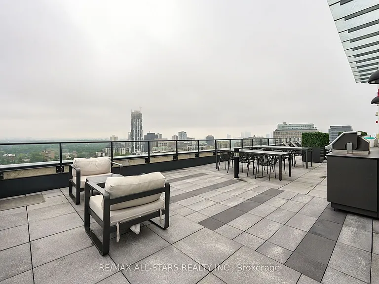 609 Avenue Rd #1001 — Photo 29