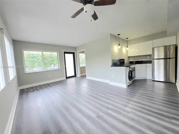 335 SW 20th St, Fort Lauderdale, FL