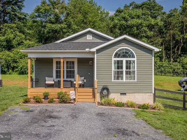 6127 Moore Ave, Mount Jackson, VA 22842
