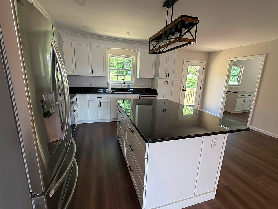 2nd image of 109 Lane St