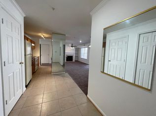 9800 Lake Pointe Ct, Upper Marlboro, MD 20774