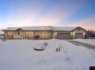 301 27th Dr NW, Austin, MN 55912