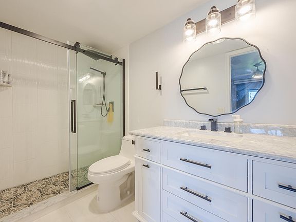 5th image of 1903 Bermuda Cir APT C1