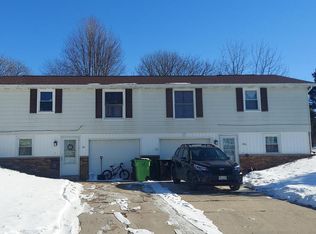 106 Rayome Dr #110, Iron Ridge, WI 53035