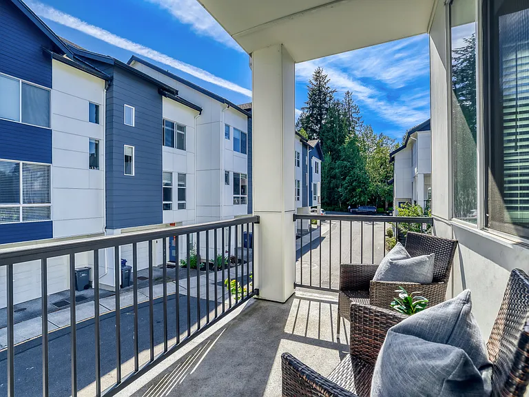 14715 Admiralty Way #B-7 — Photo 33