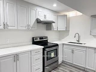 17 Ada Gdns #BASEMENT — Photo 3