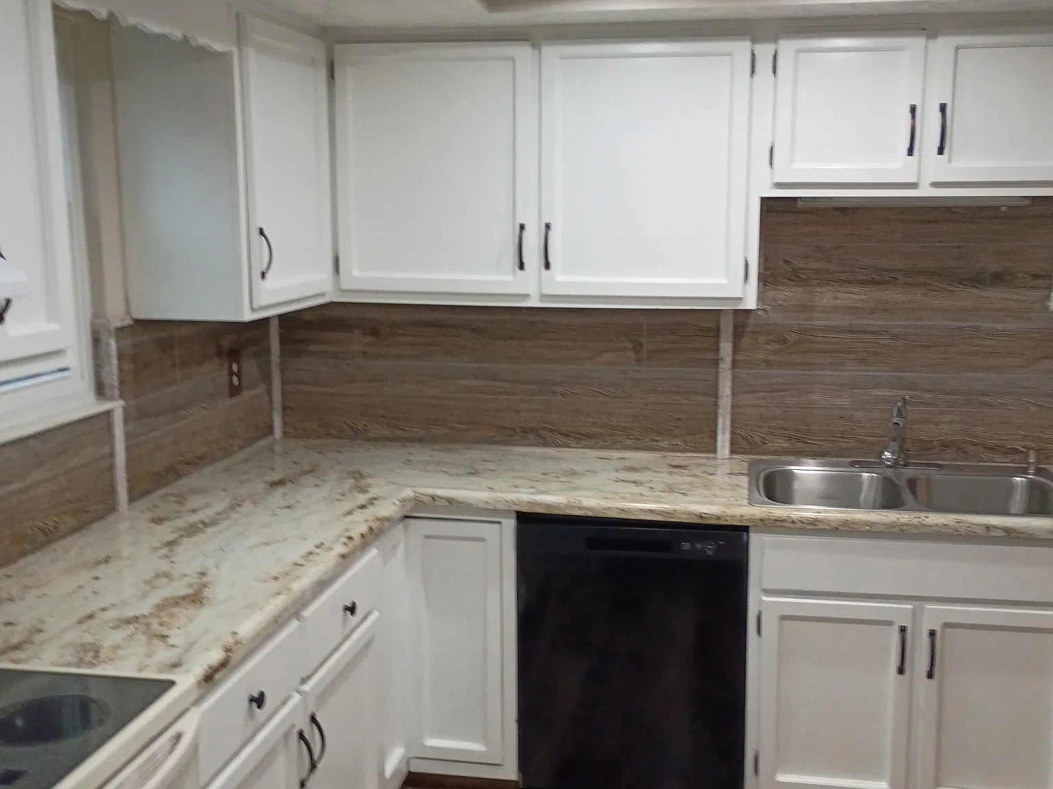 3 bed, 2.5 bath, 1208 sqft, $2,200 — Photo 2
