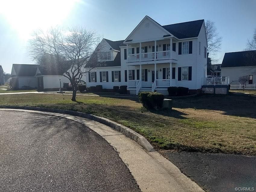 1st image of 409 Farrar Lndg