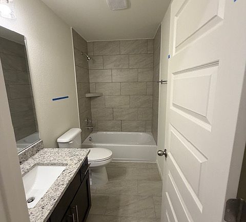 5th image of 2904 S Redwood Ave