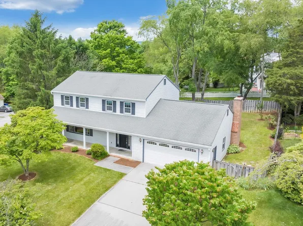 1001 Cottonwood Dr, Blacksburg, VA 24060