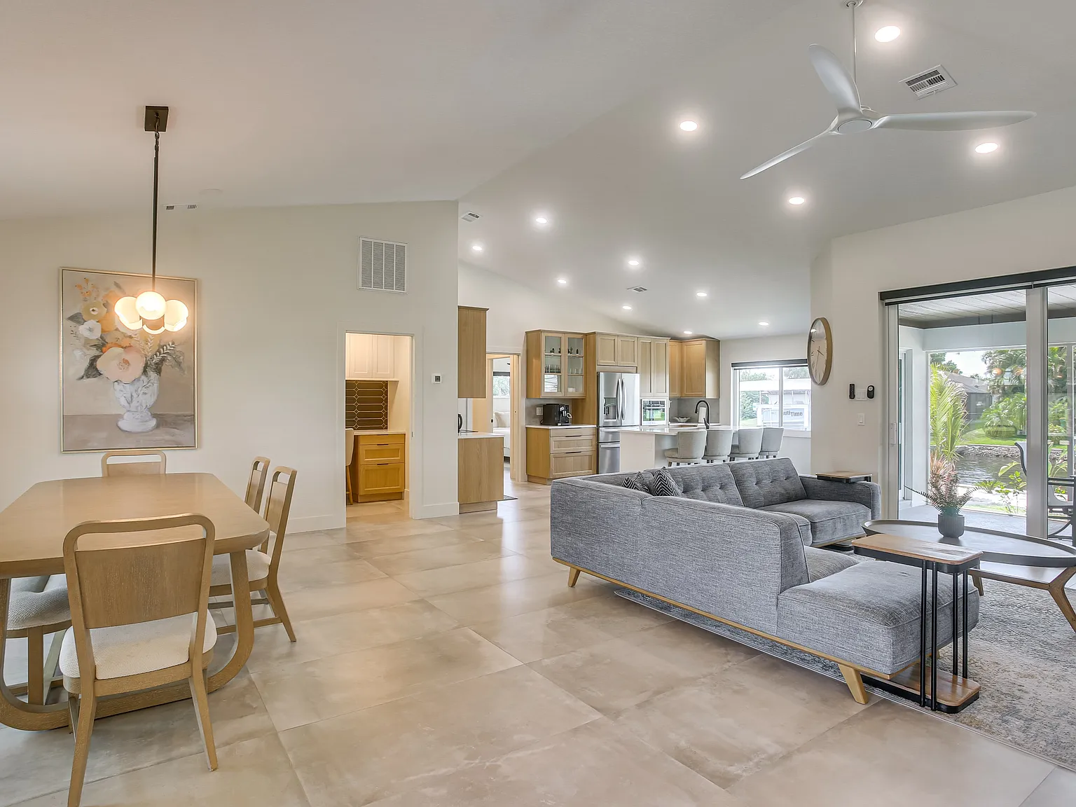 3 bed, 1815 sqft, $8,000 — Photo 1