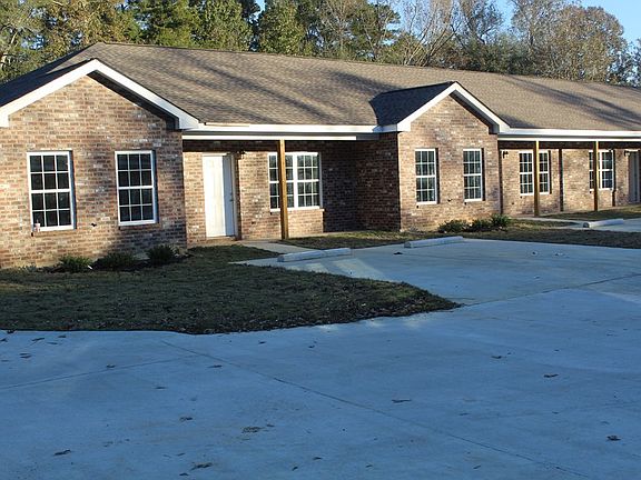 3rd image of 1007 Bassett Dr #16