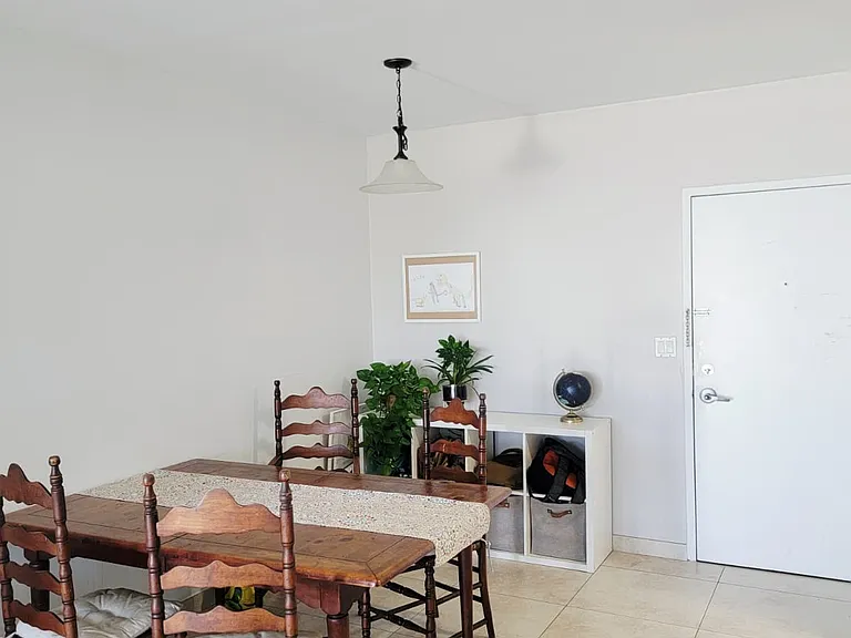 7441 Wayne Ave #8R — Photo 6