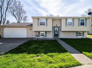 1781 Falkirk Rd, Madison, OH 44057