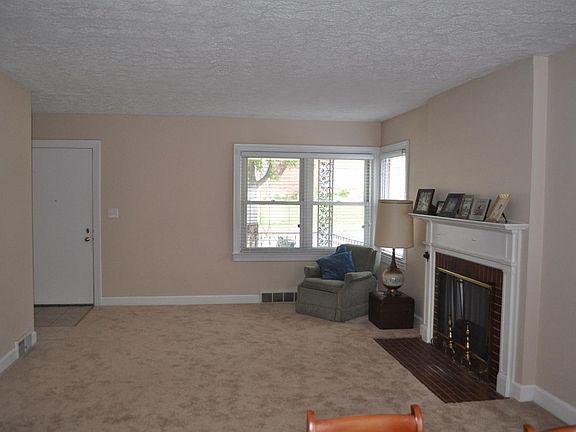 4th image of 217 Beechwood Ave