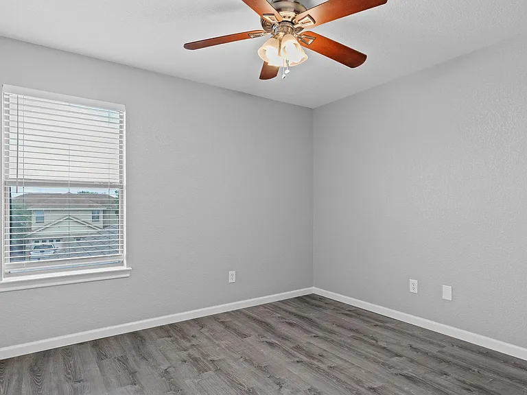 3015 Green Mountain Dr — Photo 14